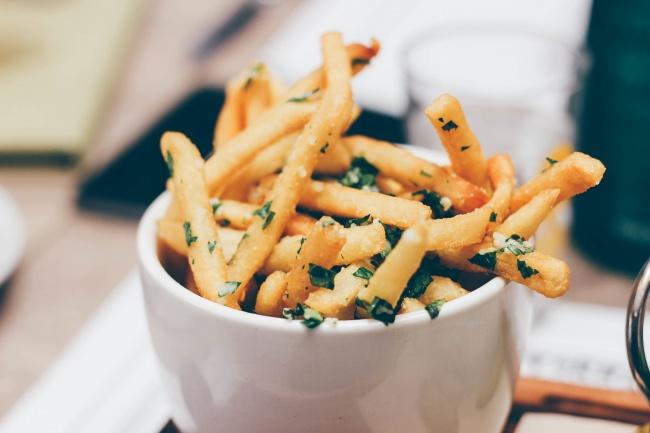 9 Foods To Avoid For The Flat Belly You’ve Always Dreamed Of